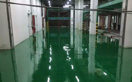 11月阿克塞阿克塞环氧地坪施工高峰来袭，梦得来化工多项目同步推进保交付